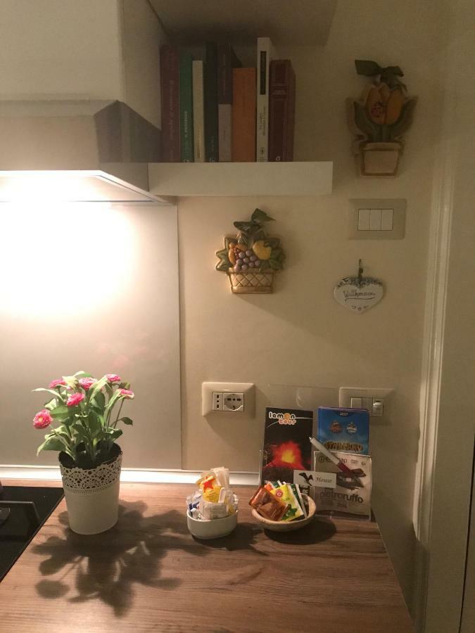 Aquila House Panzió Catania-Fontanarossai nemzetközi repülőtér Kültér fotó